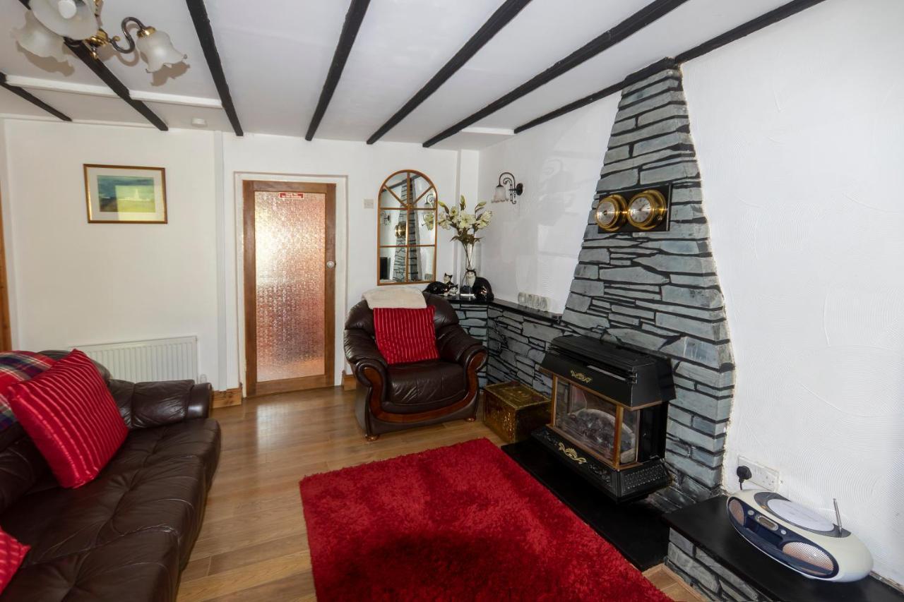 Thorn Cottage Fishguard Exterior photo